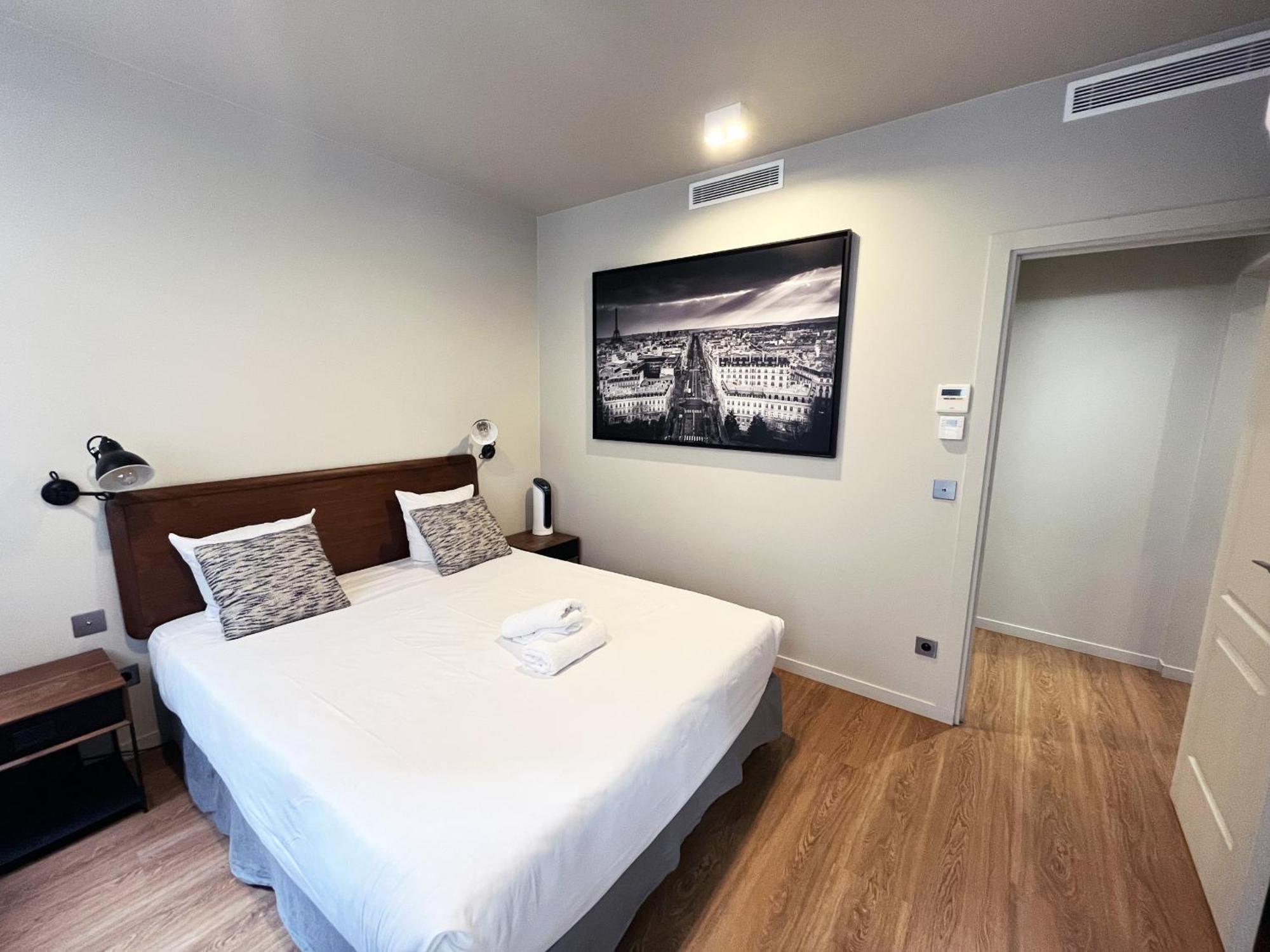 Apartment Urban Flat 78 - 3 Bedroom Republique *