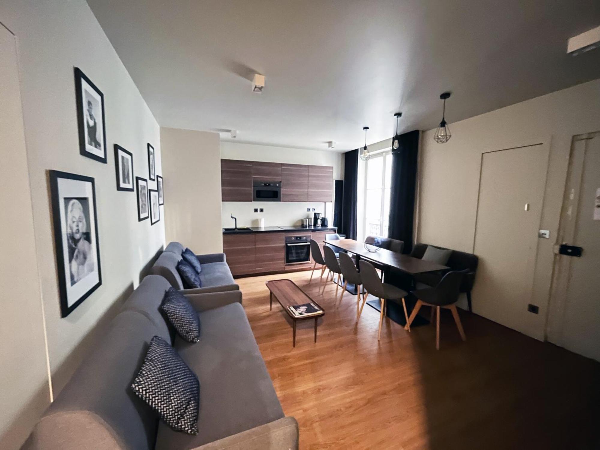 Apartment Urban Flat 78 - 3 Bedroom Republique *